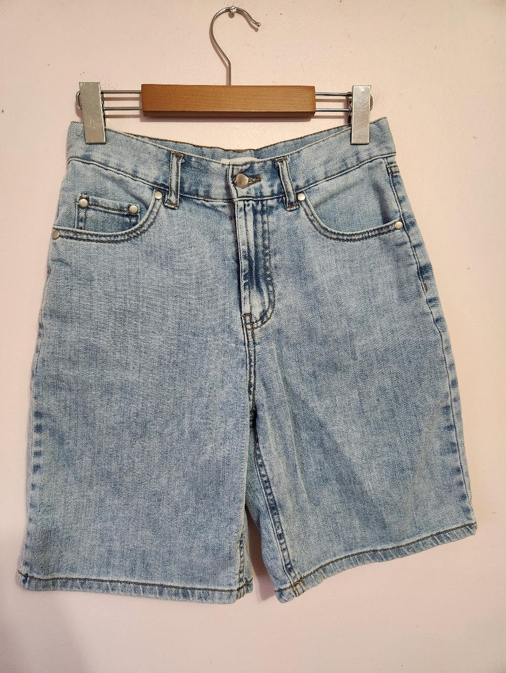 Oat New York High Rise Bermuda Jean Shorts Cloud Luxe Denim Size 4 EUC